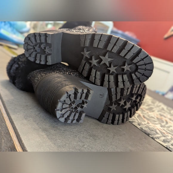 VeryG - Stylish Black Glitter Women's Boots - Picture 6 of 8